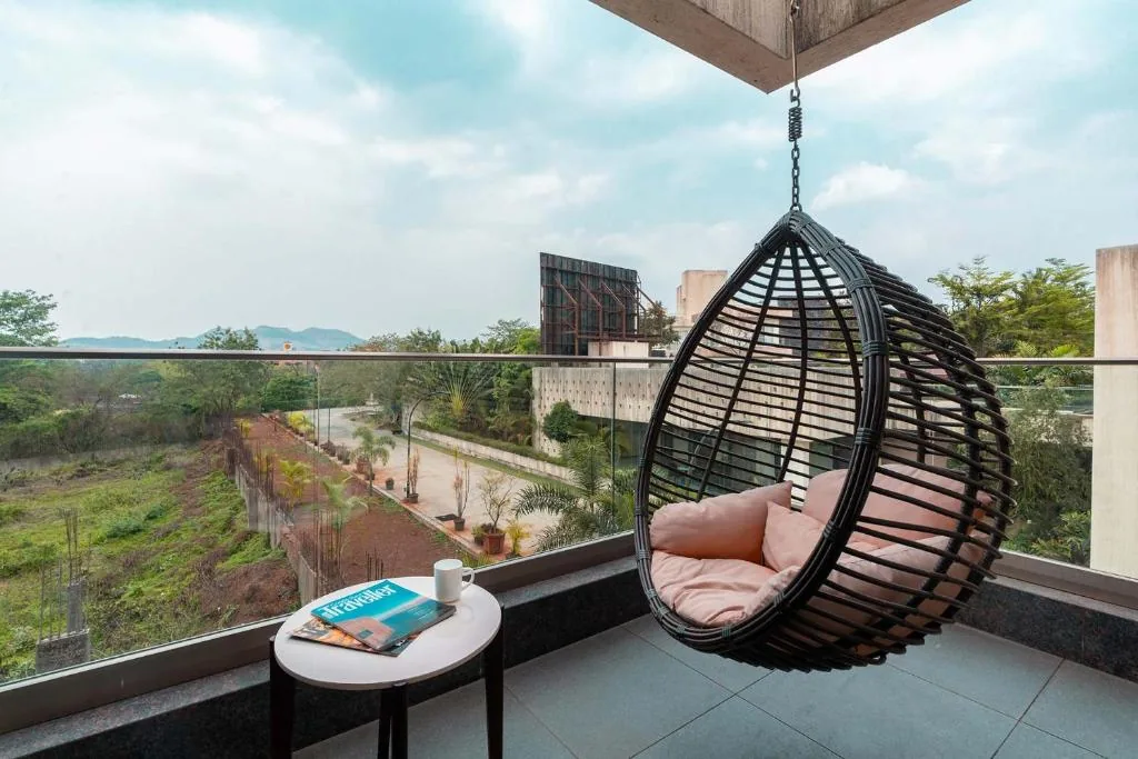 Hill View Homestay in Lonavala – Luxury Villas with Scenic Views